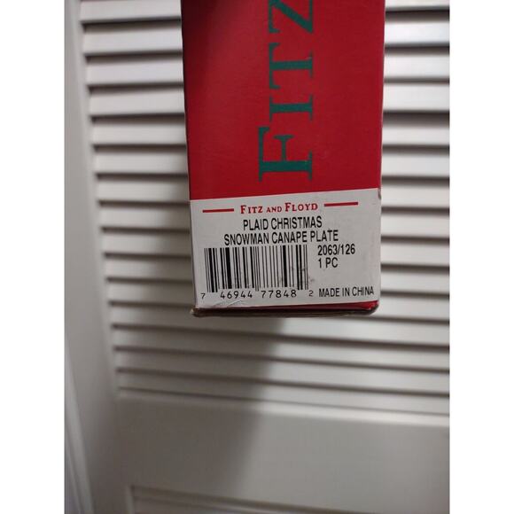 Fitz & Floyd Plaid Christmas 2063/126 Snowman Canapé New In Box 9 x 9 x 1 Inches - Picture 2 of 9